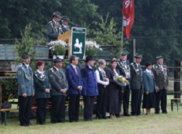 Hofstaat mit Ehrengästen