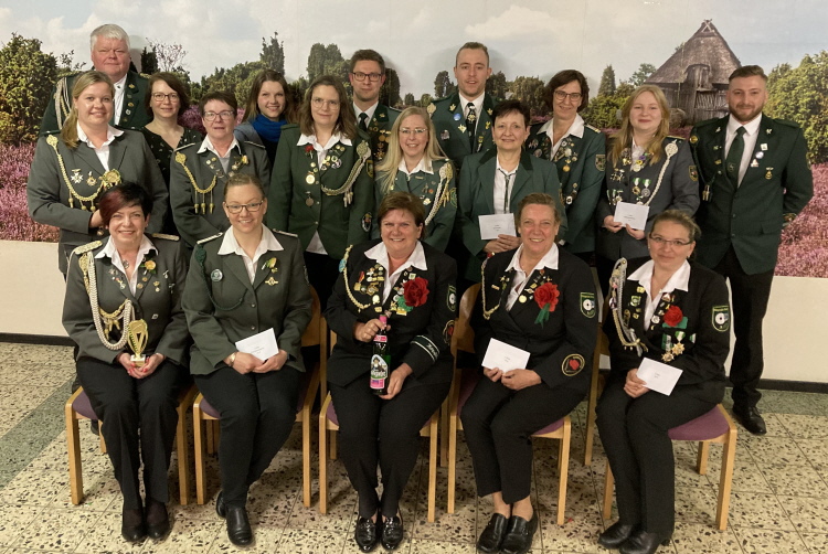 Siegreiche Schützen unseres Niedersachsen-Pokal-Schießens